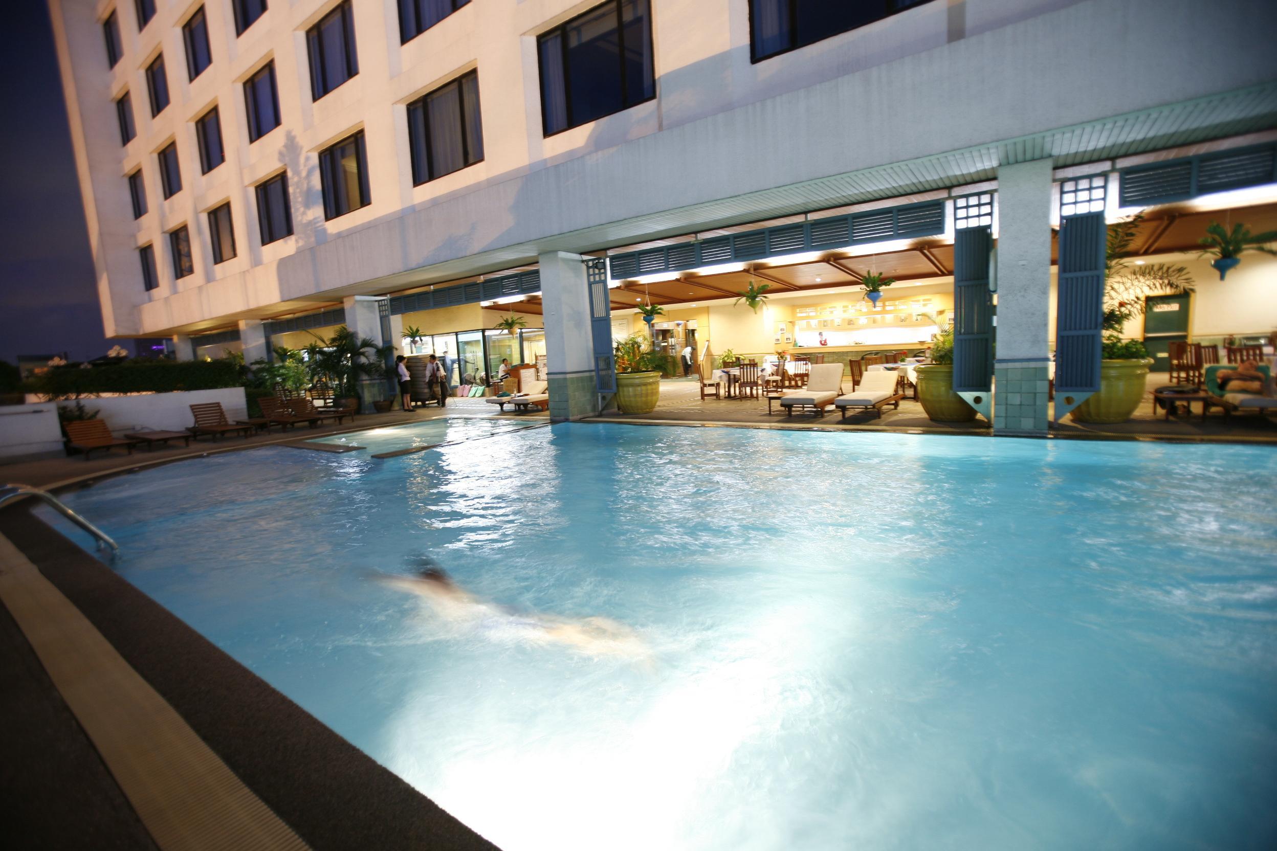 Golden Tulip Sovereign Hotel Bangkok Luaran gambar