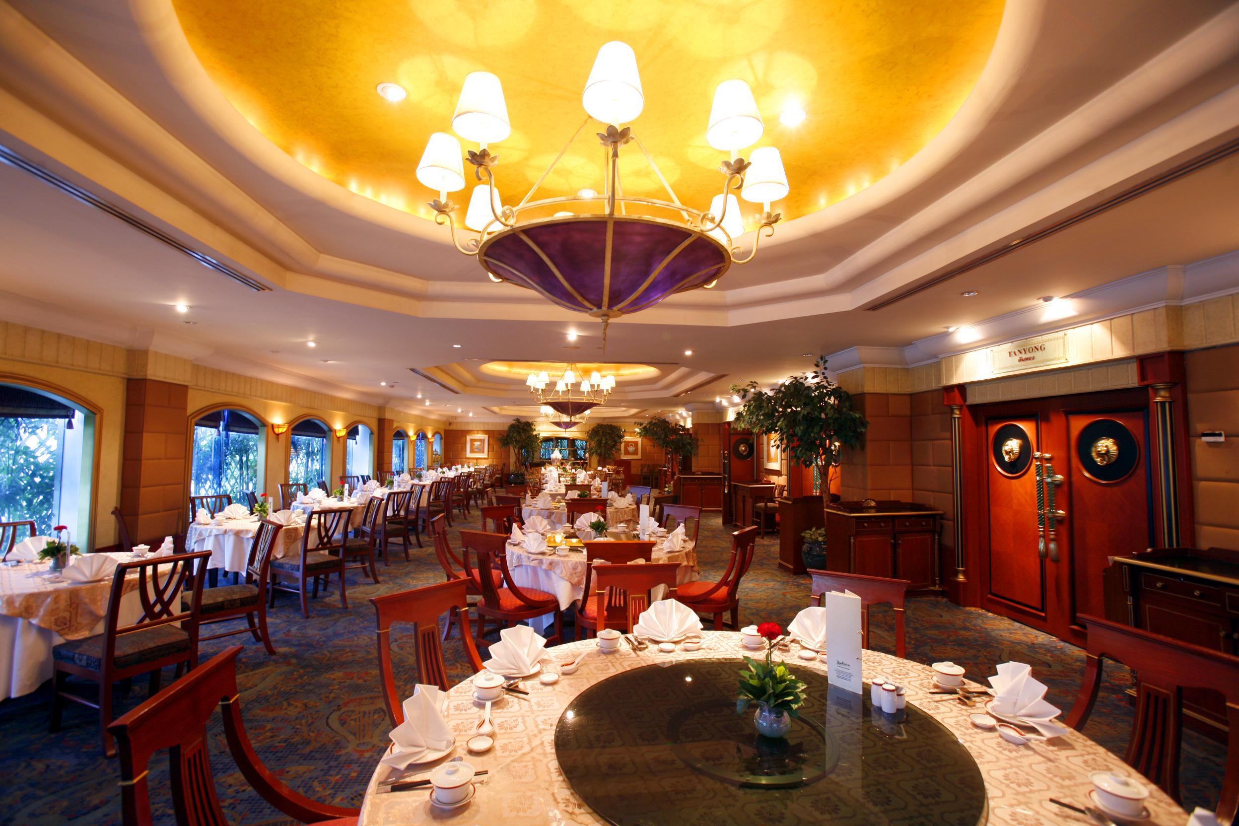 Golden Tulip Sovereign Hotel Bangkok Luaran gambar