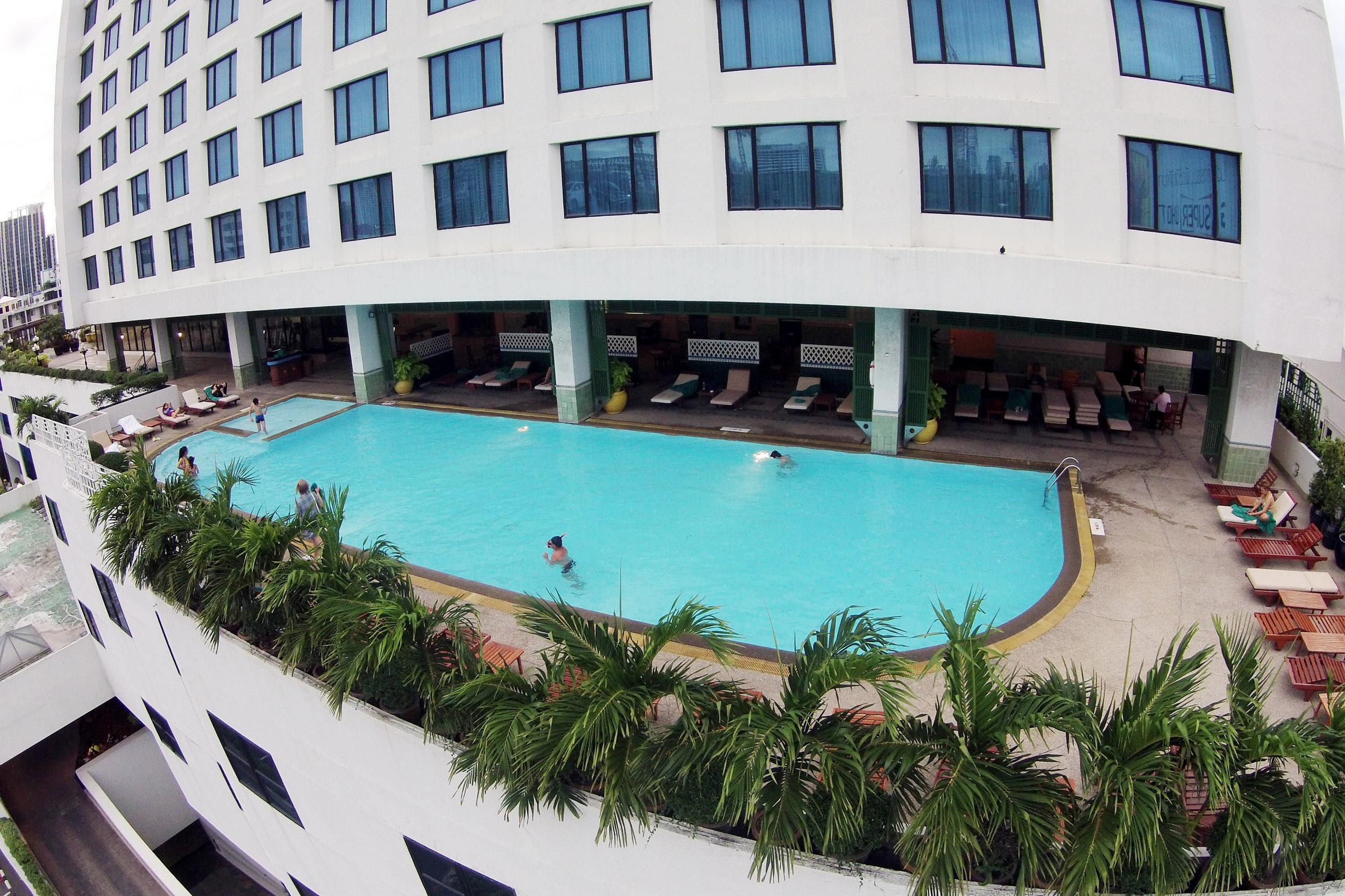 Golden Tulip Sovereign Hotel Bangkok Luaran gambar