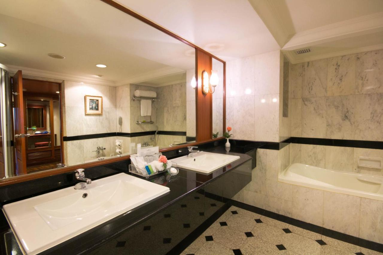 Golden Tulip Sovereign Hotel Bangkok Luaran gambar