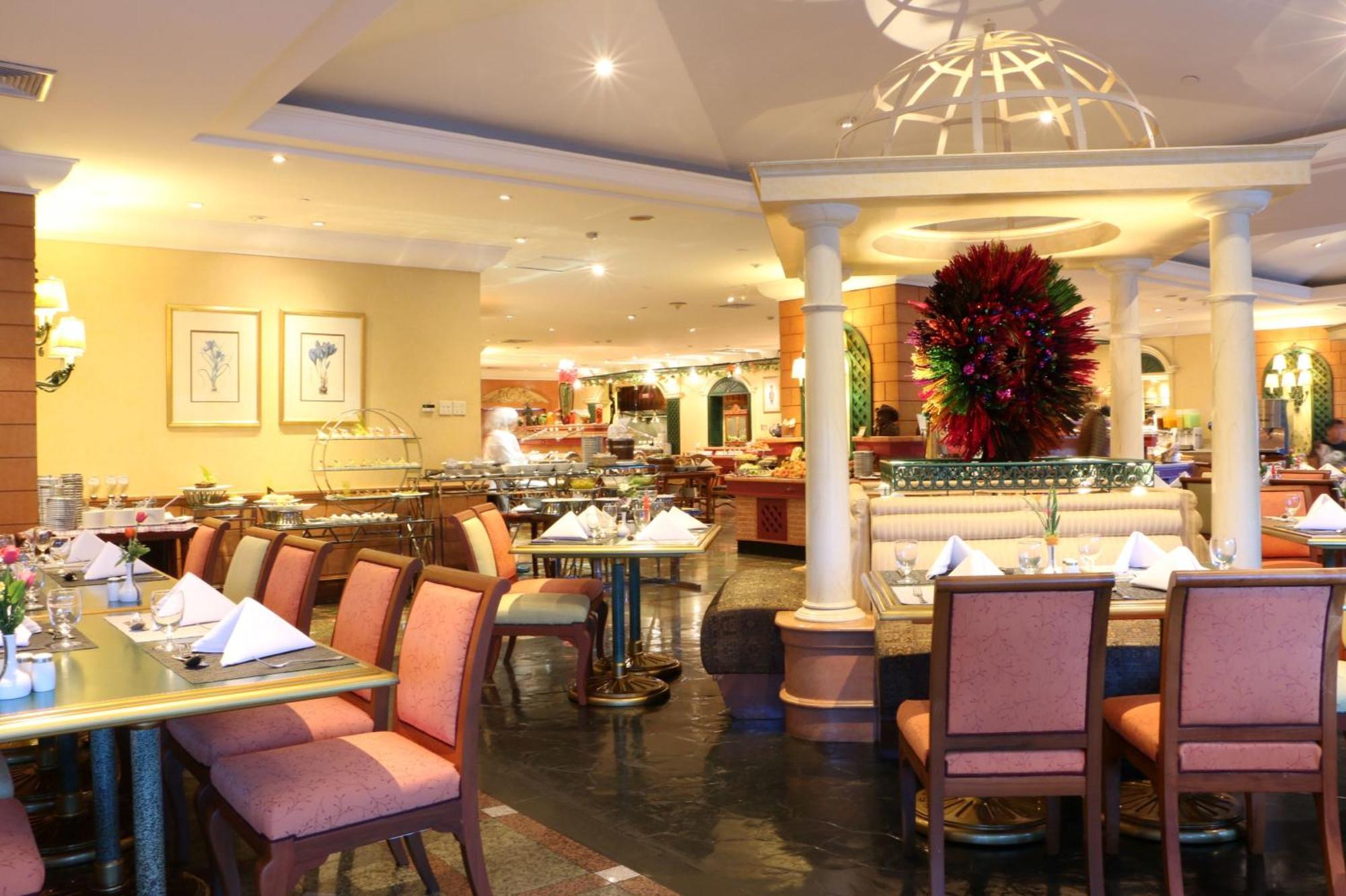 Golden Tulip Sovereign Hotel Bangkok Luaran gambar