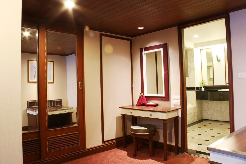 Golden Tulip Sovereign Hotel Bangkok Luaran gambar