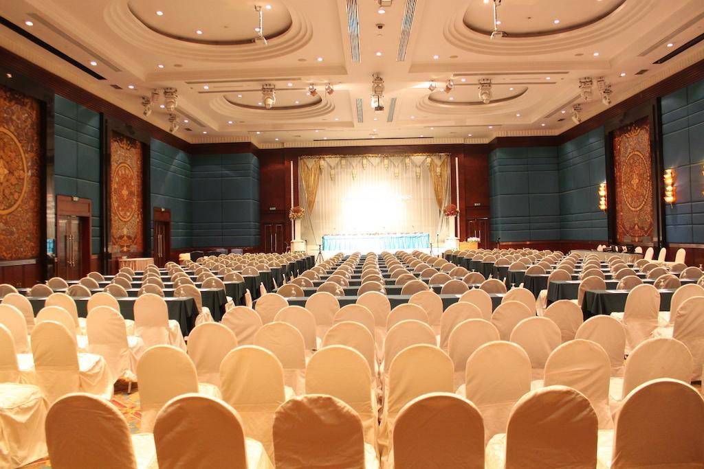 Golden Tulip Sovereign Hotel Bangkok Luaran gambar