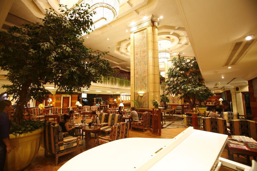 Golden Tulip Sovereign Hotel Bangkok Luaran gambar